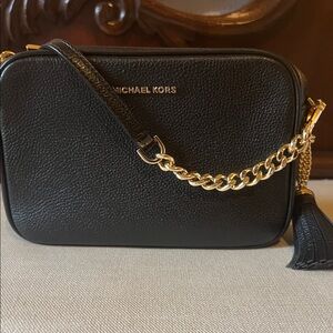 Michael Kors Jet Set MD Camera Bag